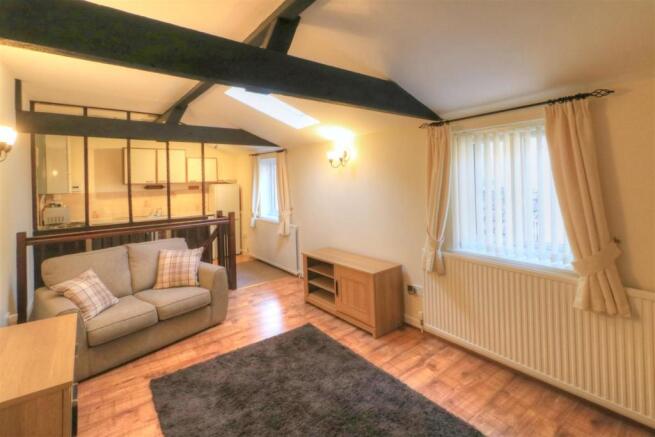 Sitting/dining/kitchen