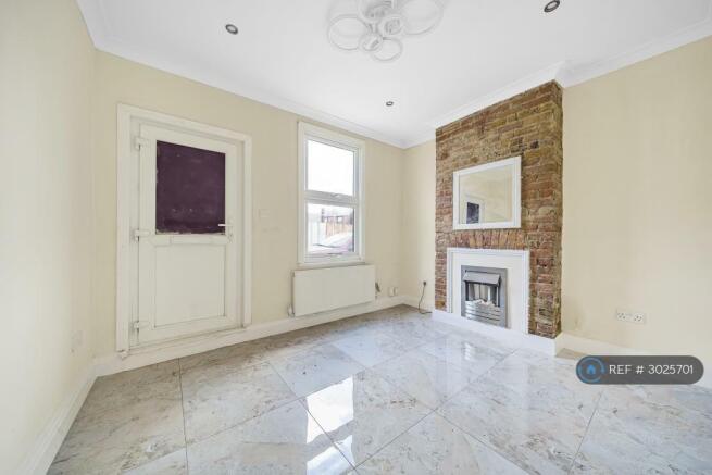 Living Room Pic 2