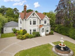 15, Oathall Road, Haywards Heath RH16 3EG