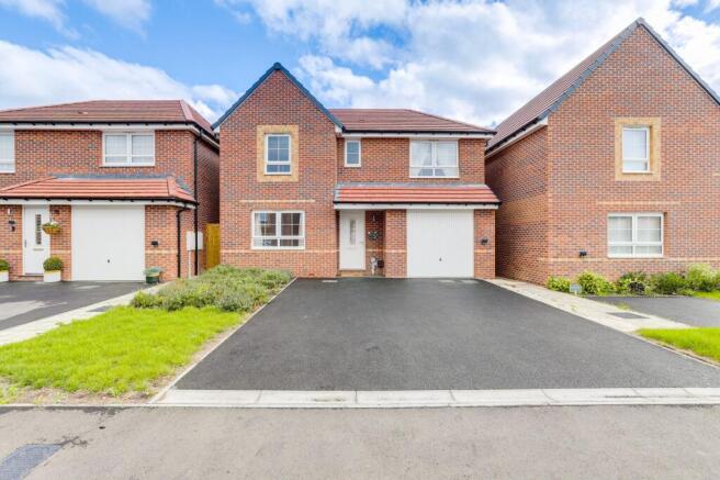 4-bed detached on River Otter Holt, Sutton-In-Ashfield, NG17, £325,000