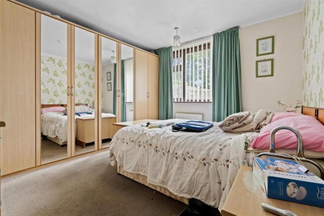 2 bed Bungalow for sale Image 5