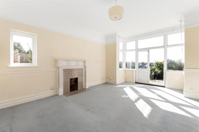 Higher Drive, Purley photo 4