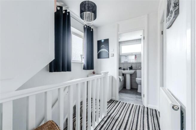 3 bed Semi-Detached for sale Image 10