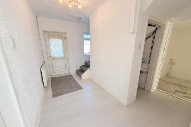 Greymist Avenue, Woolston, WA1  4AR photo 5