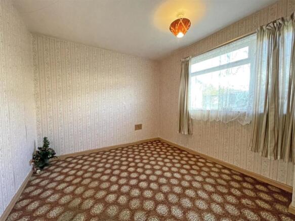 Wolseley Road 196 - bed 2 for inside...jpg