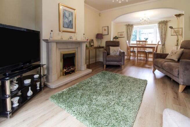 Lounge/Dining Room