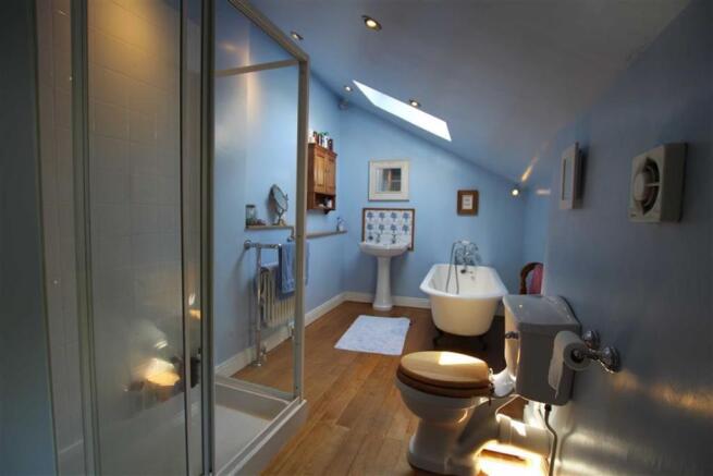 Photo 11