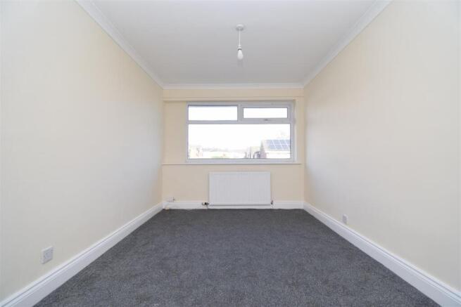 3 bed Detached to rent Image 8