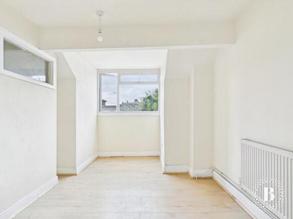 3 bed Terraced for sale Image 7