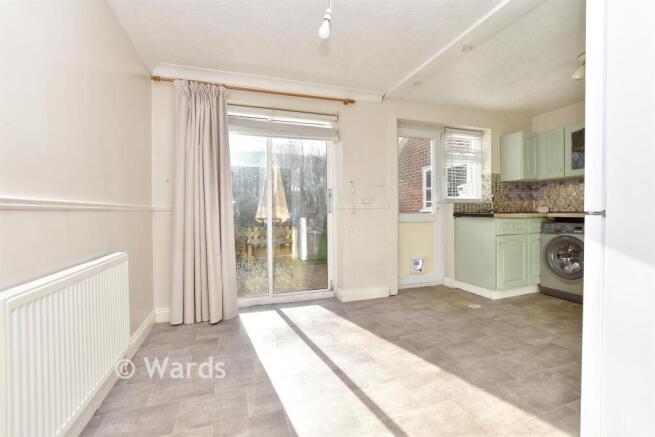 Kitchen/ Dining Area