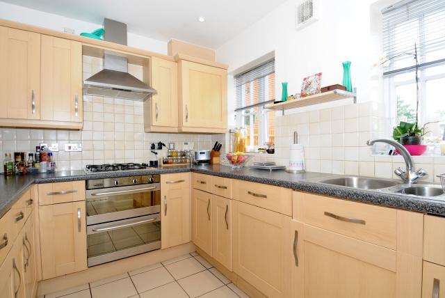 Kitchen/ Dining Room