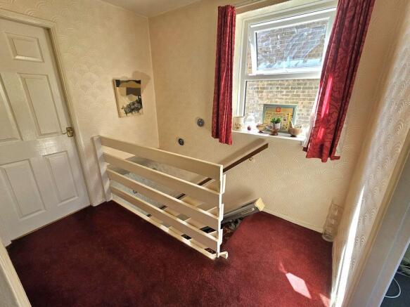 3 bed Semi-Detached for sale Image 10