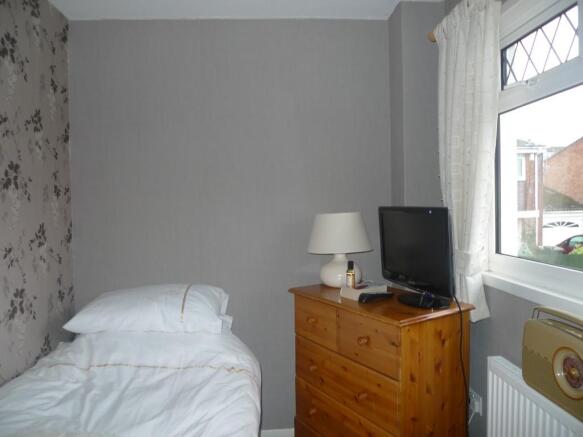 FRONT BEDROOM