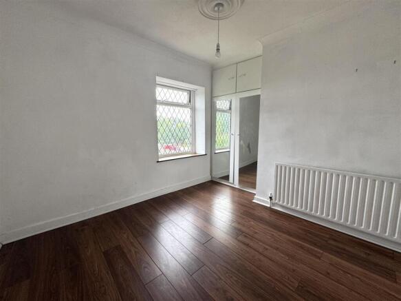 3 bed Semi-Detached for sale Image 10