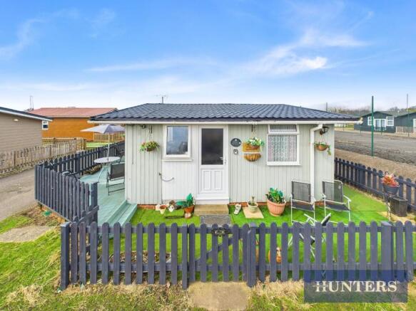 2 bed Chalet for sale Image 9
