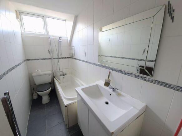 5 bed Terraced for sale Image 8