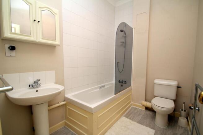 Photo 6