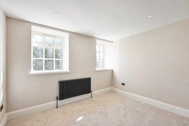 2 bed House for sale Image 5