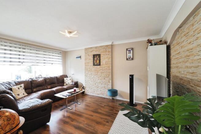Metcalfe Close, Alvaston, Derby photo 4