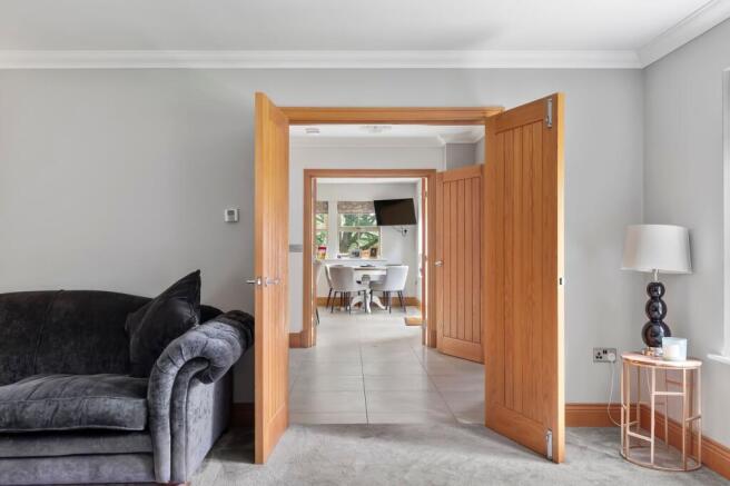 7 bed Detached for sale Image 9