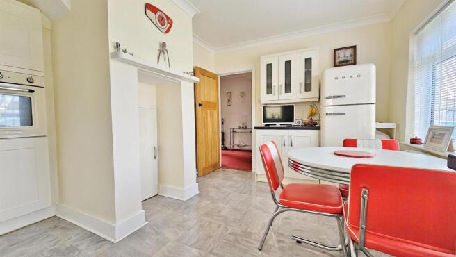 Kitchen/Breakfast Room