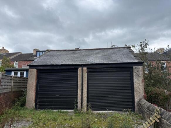 DOUBLE DETACHED GARAGE