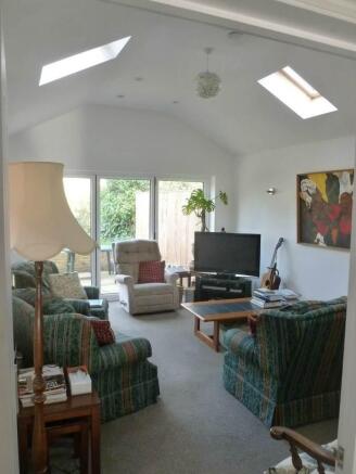 Photo 3