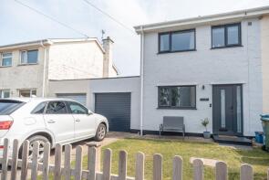 13 Llyn, Y Ddol, Pwllheli LL53 6JA