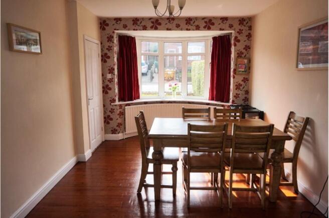 Lounge/Dining Room