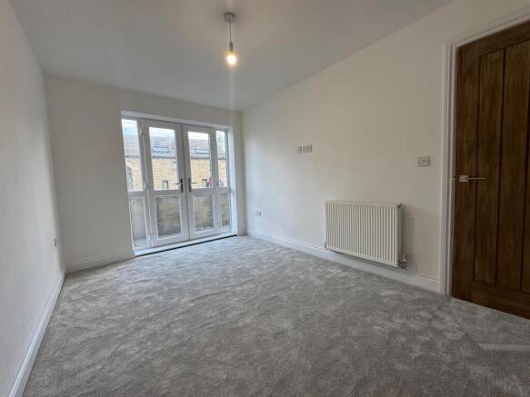 2 bed Apartment for sale Image 7