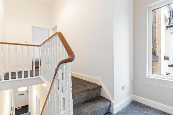 2 bed Terraced for sale Image 12