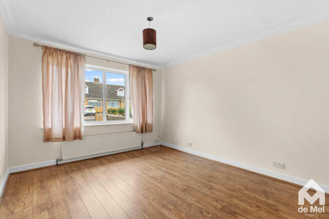 Oakfield Road, Bishops Cleeve photo 4