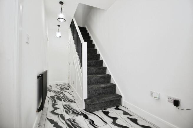 3 bed Semi-Detached for sale Image 5