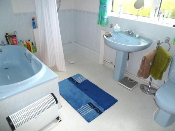 Main Bathroom