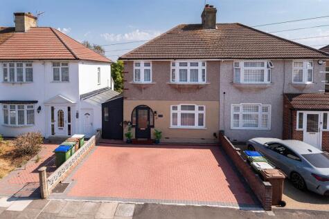 Bostall Park Avenue, Bexleyheath, DA7