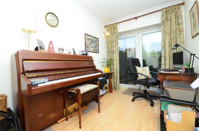 Photo 6