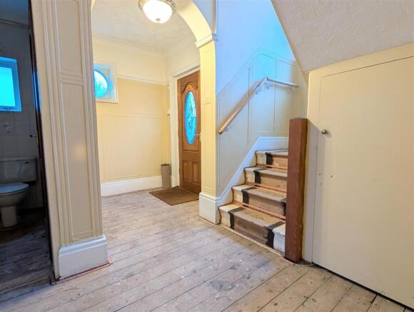 ENTRANCE HALLWAY
