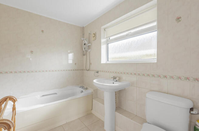 En-Suite Bathroom
