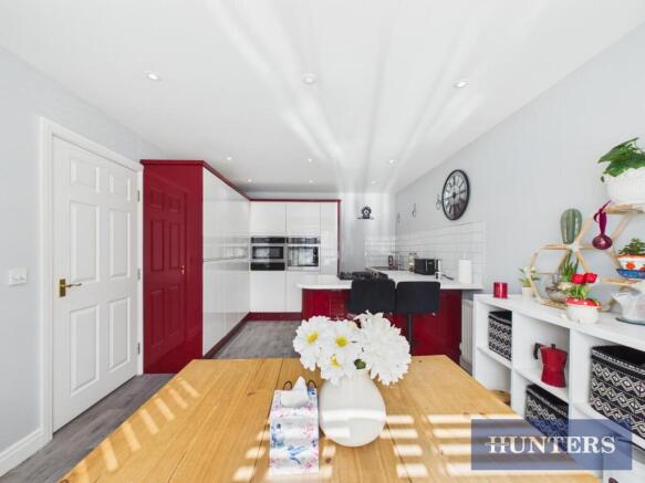 4 bed Detached for sale Image 4