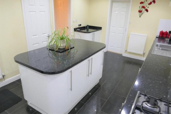 Kitchen d