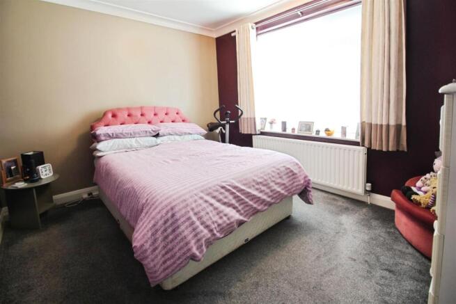 3 bed Detached Bungalow for sale Image 8