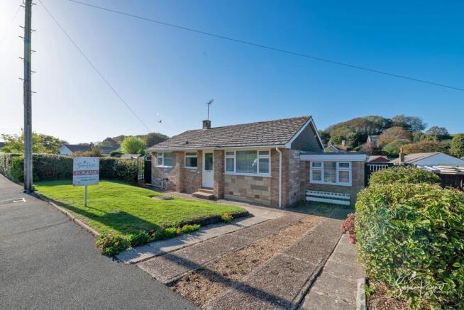2-bed detached on Greenlydd Close, Niton, £315,000