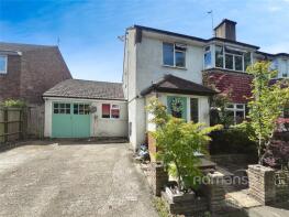 20, Holt Close, Farnborough GU14 8DG