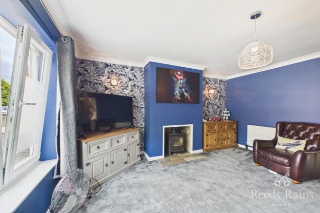 3 bed Semi-Detached for sale Image 4