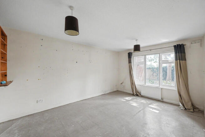 Flat 5, Brookfield House, Penn Road, Datchet, SL3 9RB