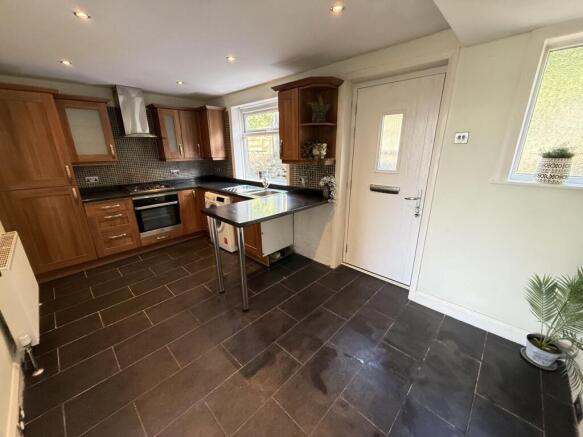 3 bed Town House for sale Image 6