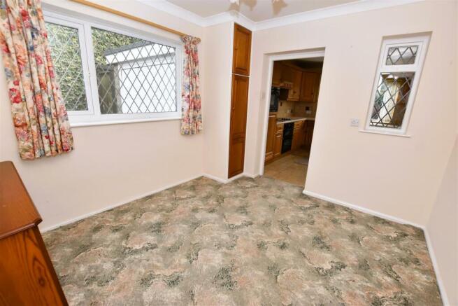 Dining Room.JPG