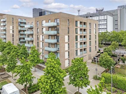 Valencia Close, London, E14