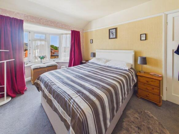 3 bed Semi-Detached for sale Image 6