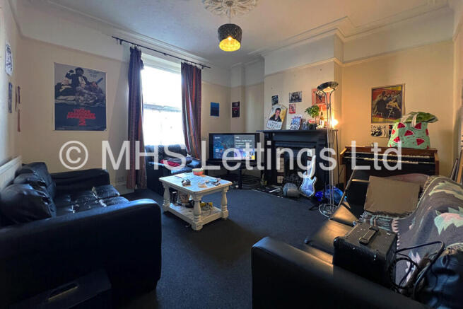 5 bed Terraced to rent Image 4
